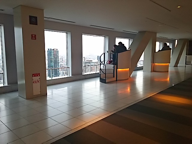 20150323_梅田スカイビル 空中庭園展望台　恋人の聖地